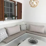 Flora's With Plunge Pool Agkidia