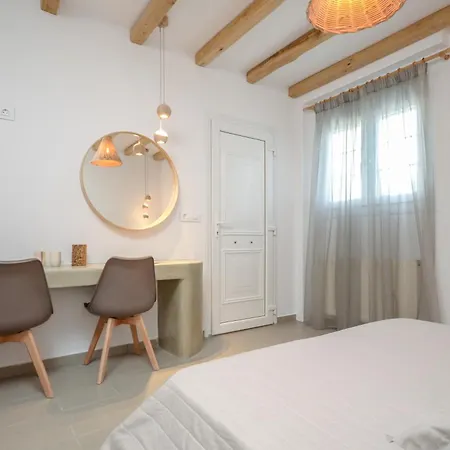 Flora's With Plunge Pool Vakantiehuis Agkidia