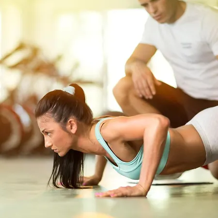 Flora's With Plunge Pool Nyaraló