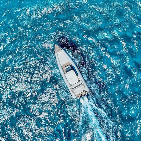 Nyaraló Flora's With Plunge Pool Angídia