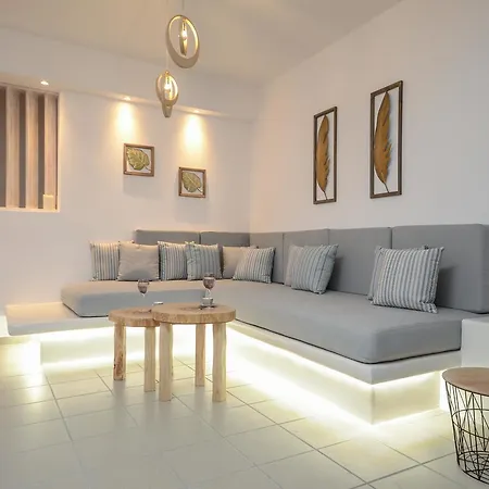 Nyaraló Flora's With Plunge Pool