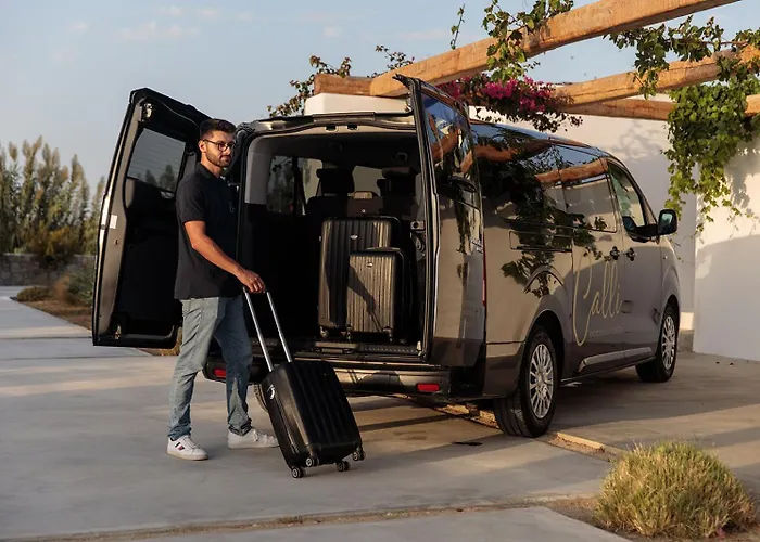 Semesterbostad Flora's With Plunge Pool *