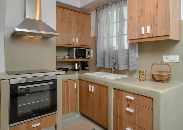 Flora's With Plunge Pool Semesterbostad *