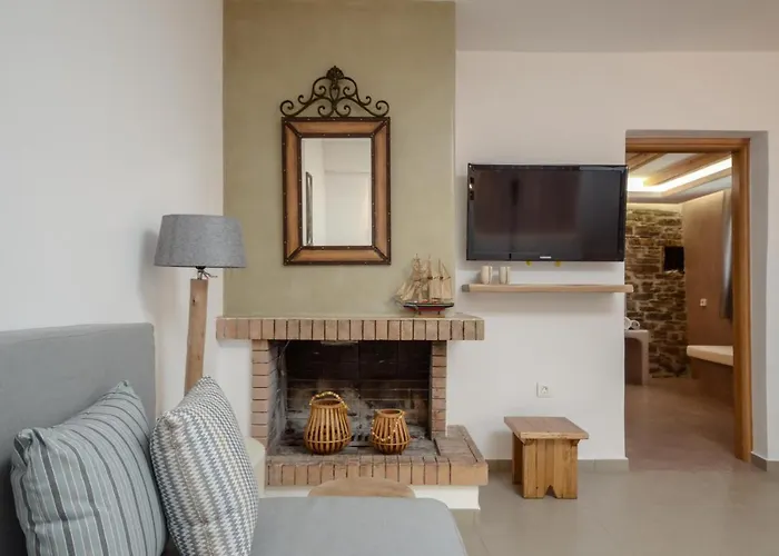 Flora's With Plunge Pool Semesterbostad *