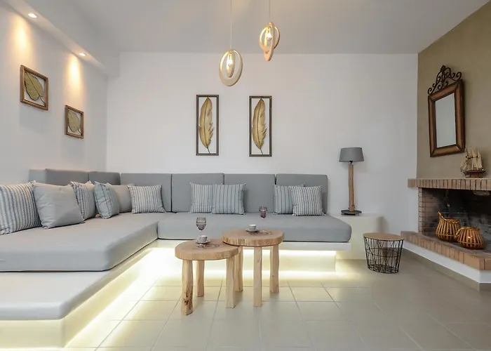 Flora's With Plunge Pool Semesterbostad *